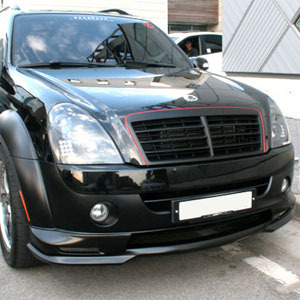 BODY LIP TRƯỚC REXTON 2